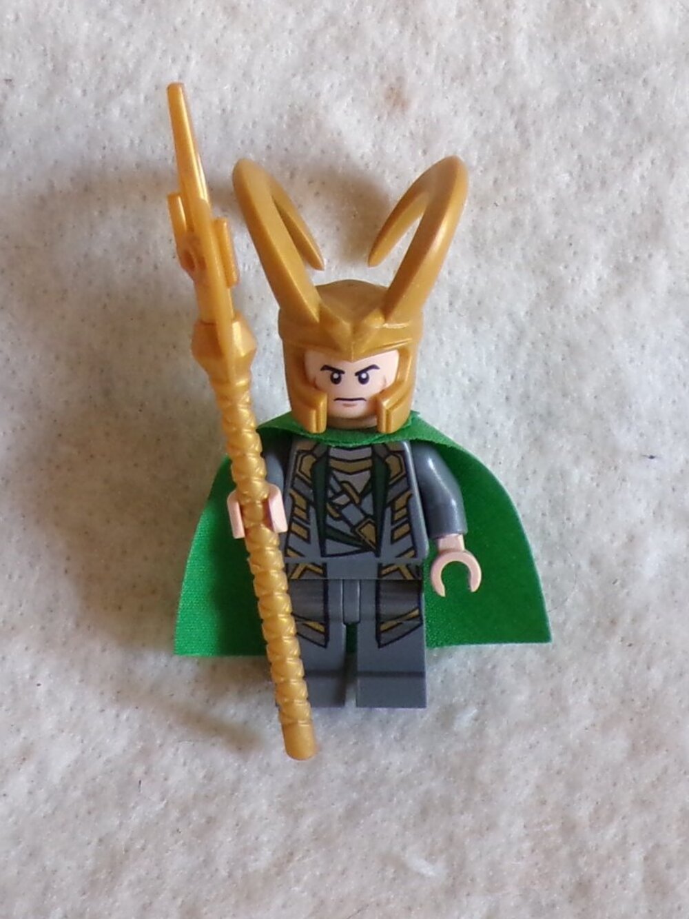 Loki LEGO minifig Avengers 6868 6867 6869 Marvel Super Hero Minifigure Figure